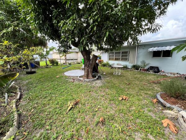 Sunrise Golf Village, 6400 NW 27th St, Sunrise, Florida 33313, image 3