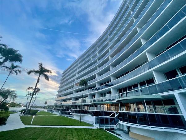 King Cole, 900 Bay Dr #422, Miami Beach, Florida 33141, image 1