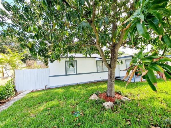 316 NW 100th Ter, Unincorporated Dade County, Florida 33150, image 2