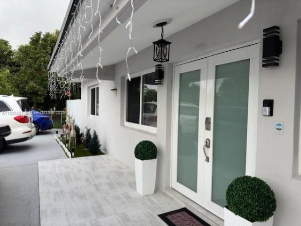 Linden Gardens, 3520 E 10th Ave, Hialeah, Florida 33013, image 1