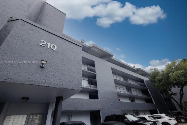 The Greens, 210 Fontainebleau Blvd #411, Fountainebleau, Florida 33172, image 3