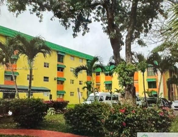 Las Estrellas, 666 W 81st St #311, Hialeah, Florida 33014, image 2