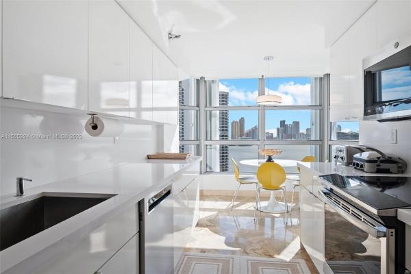 Mystic Pointe Tower 600, 3400 NE 192nd St #2001, Aventura, Florida 33180, image 2