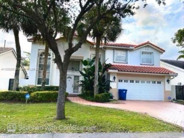 Lakes On The Green, 19232 NW 88th Pl, Hialeah, Florida 33018, image 1