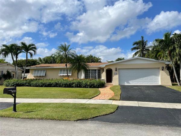 Kendale Lakes No HOA, 7420 SW 146th Ave, Kendale Lakes, Florida 33183, image 2