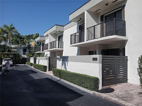 Grove Paradise, 3234 W Trade Ave #I4, Miami, Florida 33133, image 2