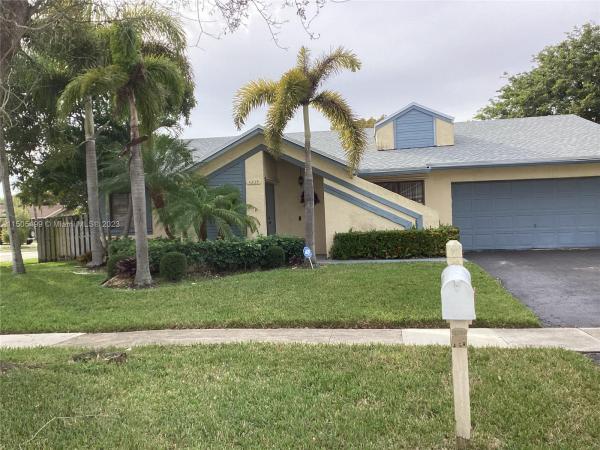 Hills Of Welleby, 4235 NW 98th Way, Sunrise, Florida 33351, image 2