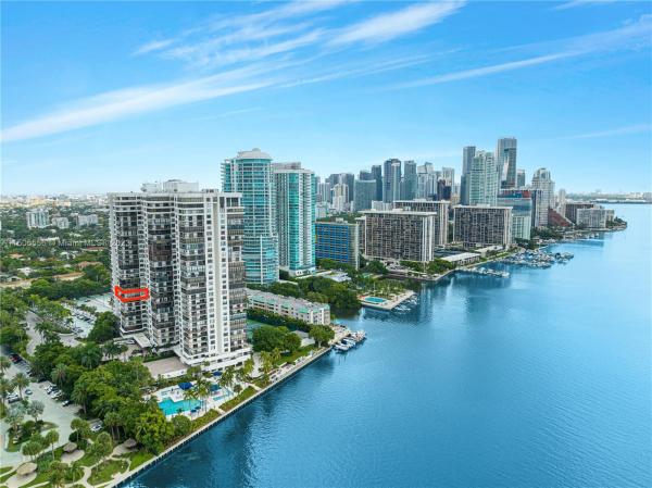 Brickell Bay Club, 2333 Brickell Ave #1012, Miami, Florida 33129, image 2