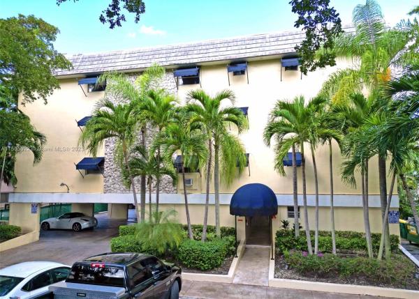 Villa Santander, 427 Santander Ave #403, Coral Gables, Florida 33134, image 1