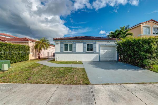 Weitzer Serena Lakes West, 17333 SW 142nd Ct, Richmond West, Florida 33177, image 2