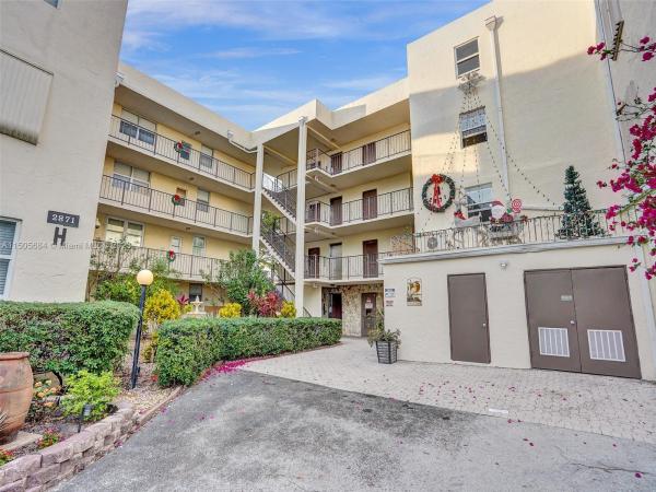 Somerset, 2871 Somerset Dr #216, Lauderdale Lakes, Florida 33311, image 1