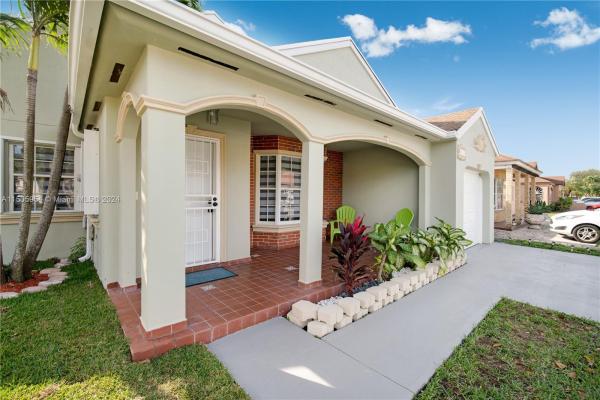 American Homes, 14364 SW 159th Ter, Richmond West, Florida 33177, image 3