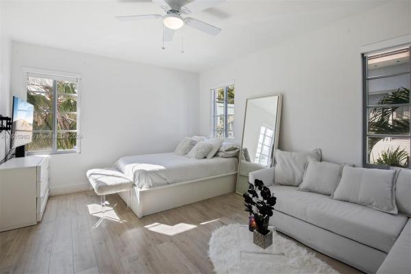 Eleven, 621 11th St #202, Miami Beach, Florida 33139, image 1