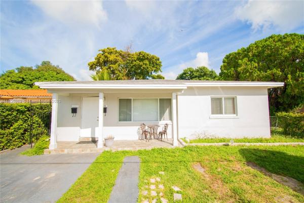 Rogers, 1735 NW 5th St, Miami, Florida 33125, image 3