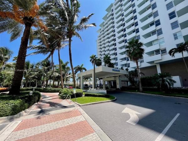 Triton Tower, 2899 Collins Ave #904, Miami Beach, Florida 33140, image 3
