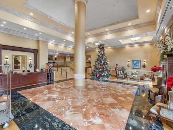 Colonnade At Dadeland, 8390 SW 72nd Ave #419, Glenvar Heights, Florida 33143, image 3