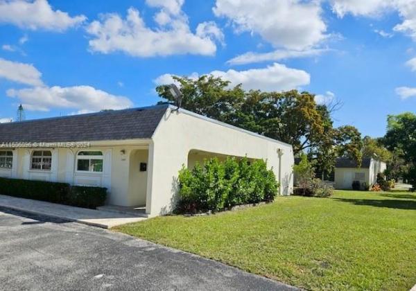 Green Hills Park West, 16807 SW 113th Ave #V41444, West Perrine, Florida 33157, image 1