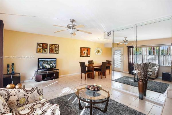 Bermuda Village, 1901 Bermuda Cir #G2, Coconut Creek, Florida 33066, image 2
