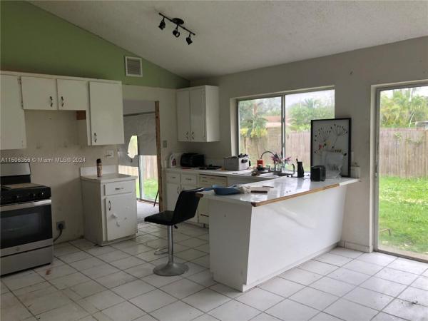 Calusa Club Estates, 10131 SW 134th Ave, The Crossings, Florida 33186, image 3