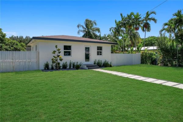 Coral Reef Homesites, 9050 SW 156th St, Palmetto Bay, Florida 33157, image 1