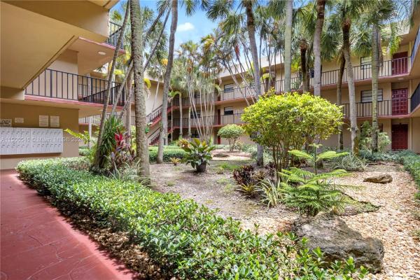 Gardens Of Kendall South, 10845 SW 112th Ave #302, Goulds, Florida 33176, image 1