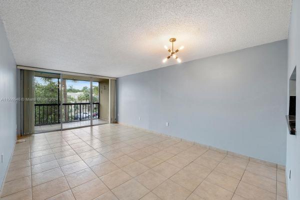 Gardens Of Kendall South, 10845 SW 112th Ave #302, Goulds, Florida 33176, image 2