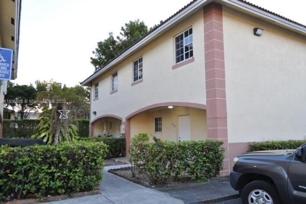 Marquis Villas, 6767 NW 182nd St #103, Hialeah, Florida 33015, image 3