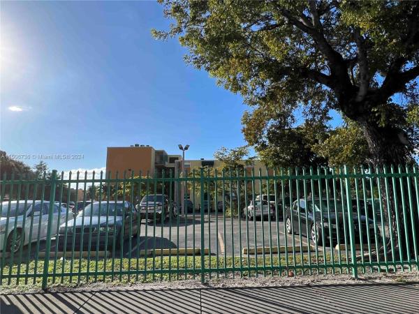 Las Estrellas, 606 W 81st St #209, Hialeah, Florida 33014, image 2