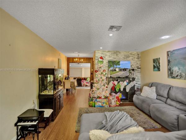 Driftwood Plaza, 6370 Simms St, Hollywood, Florida 33024, image 3