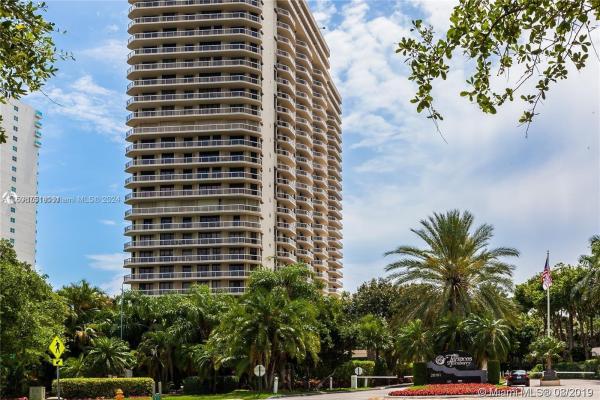 Terraces North Turnberry, 20191 E Country Club Dr #2104, Aventura, Florida 33180, image 2