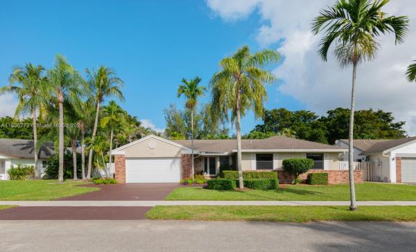 Shenandoah, 14751 Madison Pl, Davie, Florida 33325, image 2