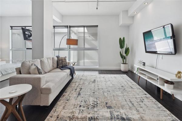 Industry, 1560 Lenox Ave #206, Miami Beach, Florida 33139, image 1
