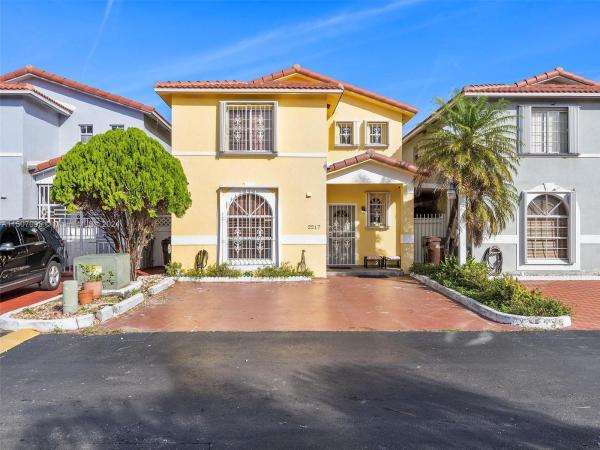 Galeria, 7211 W 24th Ave #2217, Hialeah, Florida 33016, image 1