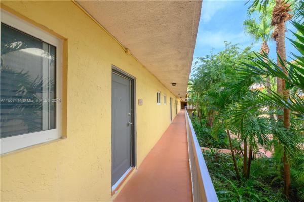 Village Of Kings Creek, 7845 Camino Real #O - 212, Glenvar Heights, Florida 33143, image 3