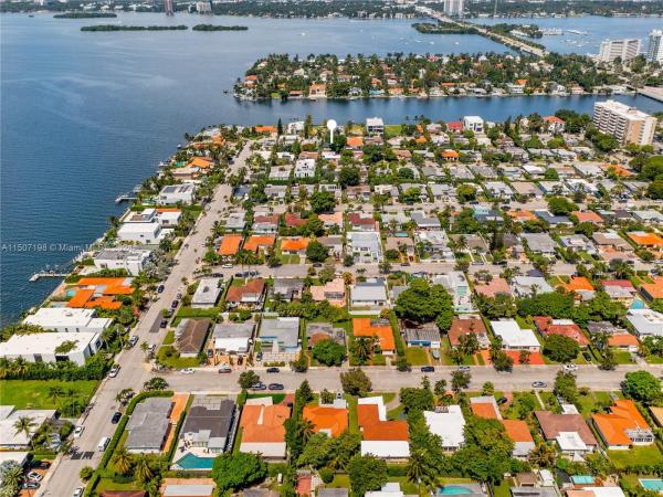 Treasure Island, 7513 W Treasure Dr, North Bay Village, Florida 33141, image 1
