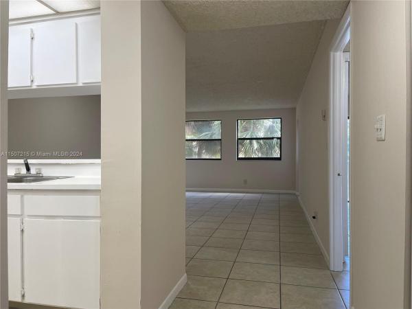 Las Vistas At Doral, 8160 Geneva Ct #216, Doral, Florida 33166, image 3
