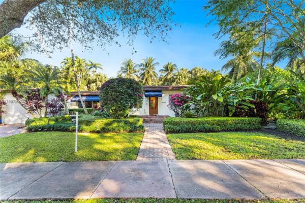 Coral Gables Country Club, 435 Aledo Ave, Coral Gables, Florida 33134, image 2
