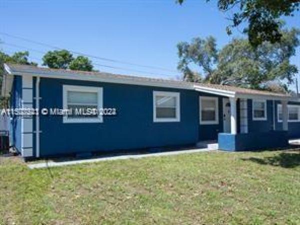 Silver Lake, 5851 SW 54th Ter, Davie, Florida 33314, image 2