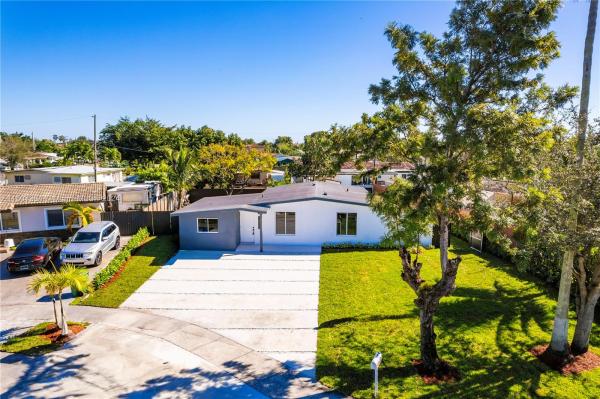 Palm Springs North Residential, 18511 NW 84th Ave, Palm Springs North, Florida 33015, image 1