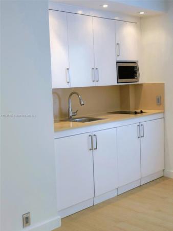 Sevilla Plaza, 642 Michigan Ave #6, Miami Beach, Florida 33139, image 3