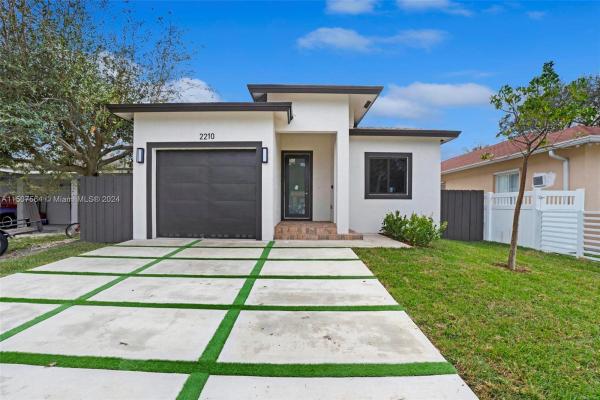 Liberia, 2210 Farragut St, Hollywood, Florida 33020, image 2