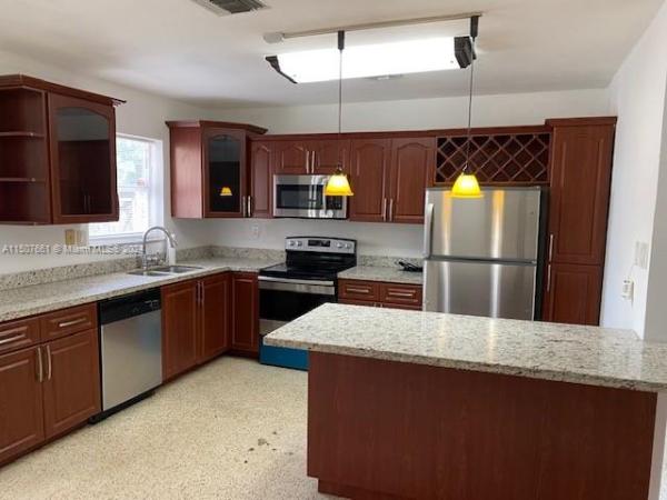 Mansionette Homes, 1375 NE 199th St, Ives Estates, Florida 33179, image 1