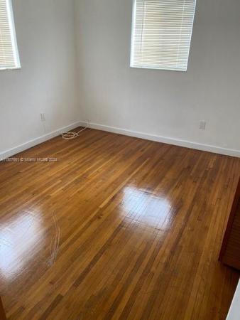 Mansionette Homes, 1375 NE 199th St, Ives Estates, Florida 33179, image 3