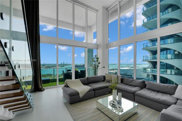 Ten Museum Park Residential, 1040 Biscayne Blvd #1901, Miami, Florida 33132, image 2