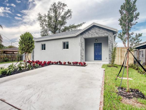 Hazelwood Acres, 617 SW 20th Ter #617, Fort Lauderdale, Florida 33312, image 1