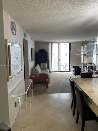 Vendome Place, 4301 Collins Ave #305, Miami Beach, Florida 33140, image 3