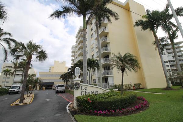 Le Chateau Royal, 3540 S Ocean Blvd #212, South Palm Beach, Florida 33480, image 1