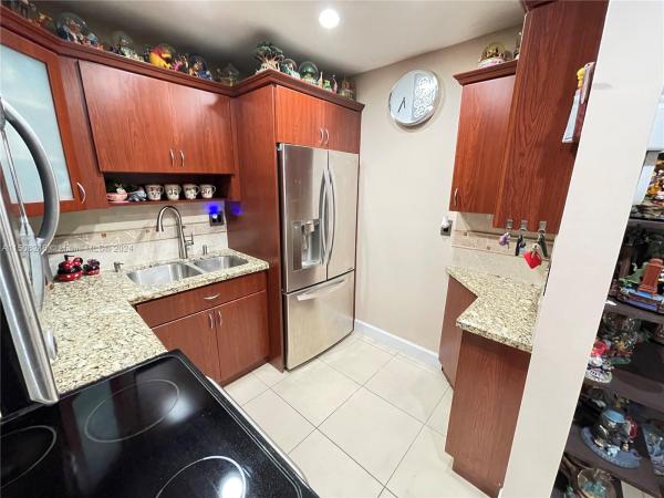 Sunset Palms East, 9405 SW 76th St #Y12, Sunset, Florida 33173, image 2