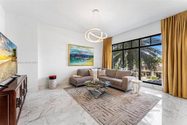 200 East Palmetto Park, 200 E Palmetto Park Rd #16, Boca Raton, Florida 33432, image 2