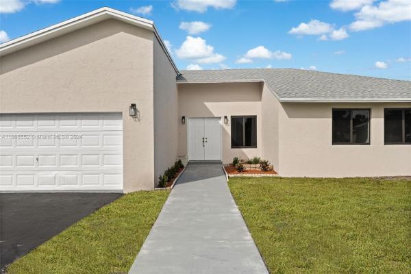 Cantisano, 10501 SW 166th St, Palmetto Estates, Florida 33157, image 2
